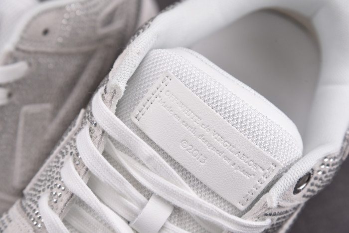 OFW SNEAKER