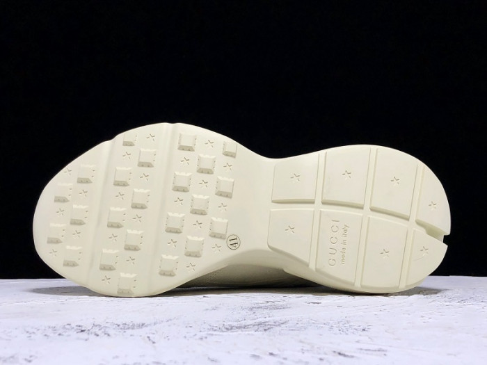 GUI SNEAKER