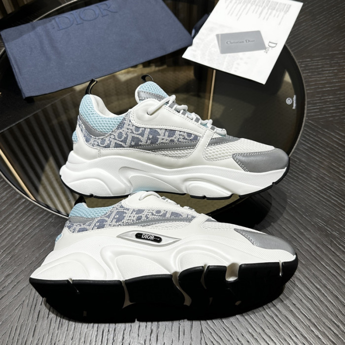 D10R SNEAKER