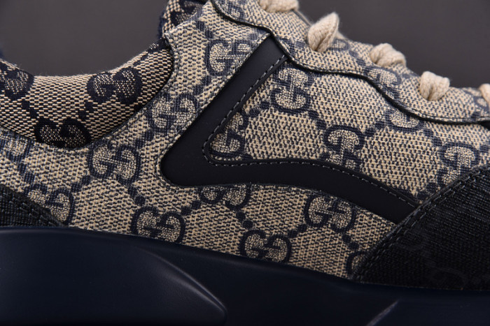 GUI SNEAKER