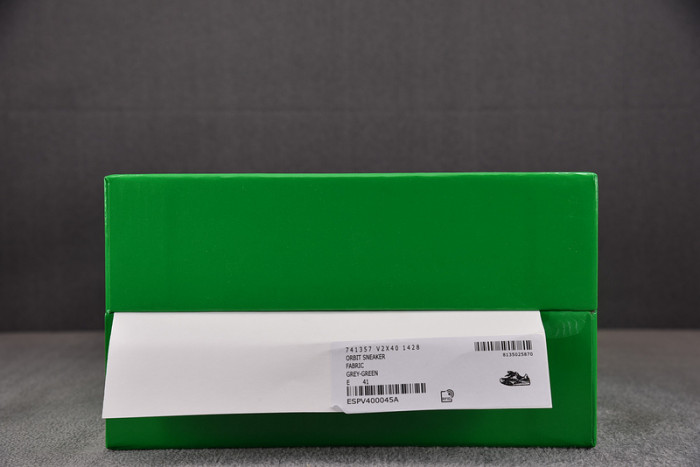BV sneaker
