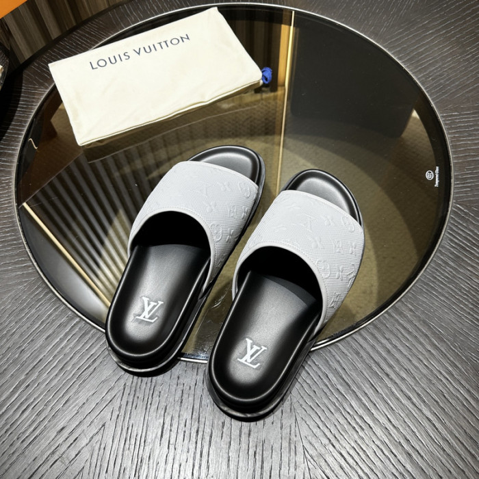 L0VT SANDAL