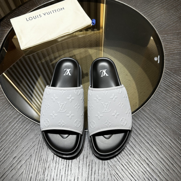 L0VT SANDAL