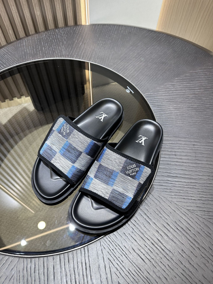L0VT SANDAL