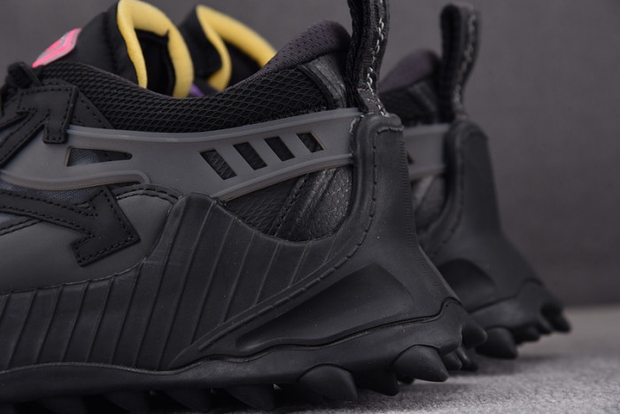 OFW SNEAKER